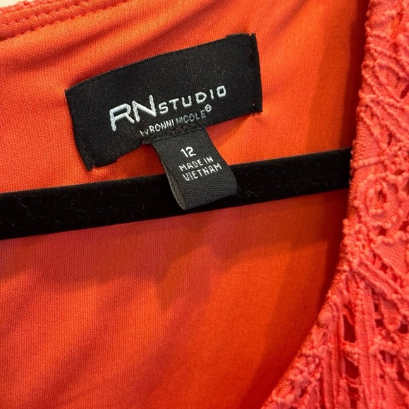 NWT Stretch Lace Dress - Picture 6 of 9